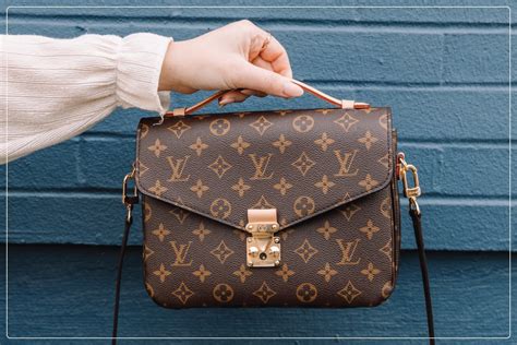 how to tell a real from fake louis vuitton|louis vuitton knock off purses.